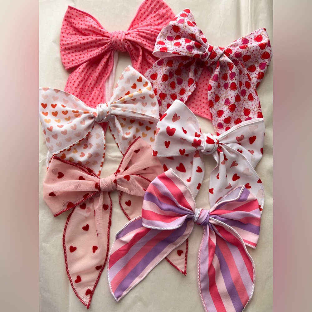 Galentine’s Collection bows